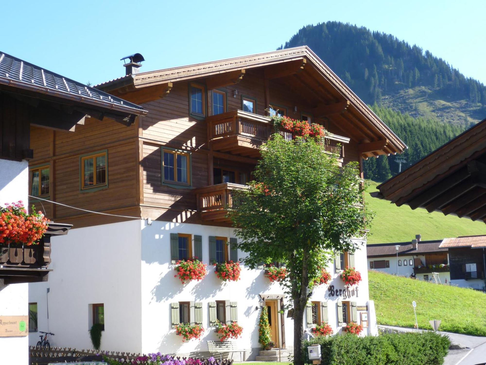 Hotel Berghof Berwang Exterior foto